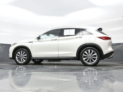 Used 2019 INFINITI QX50 Essential w/ Premium Heat Package image 28
