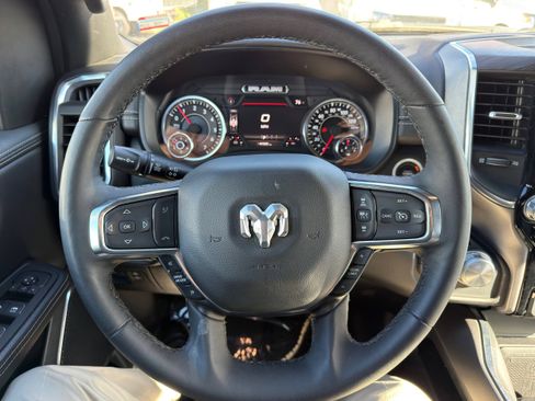 Used 2025 RAM 1500 Laramie image 28