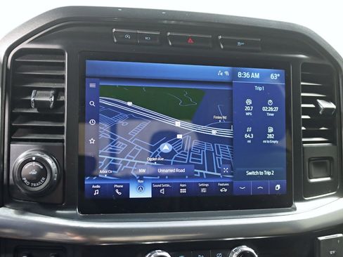 Used 2021 Ford F150 Lariat w/ Equipment Group 502A High image 19