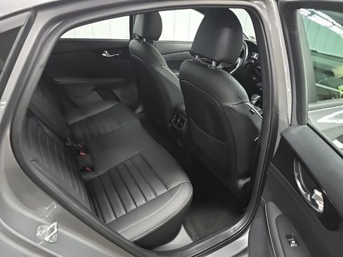 Used 2024 Kia Forte GT-Line w/ GT-Line Premium Package FWD image 18