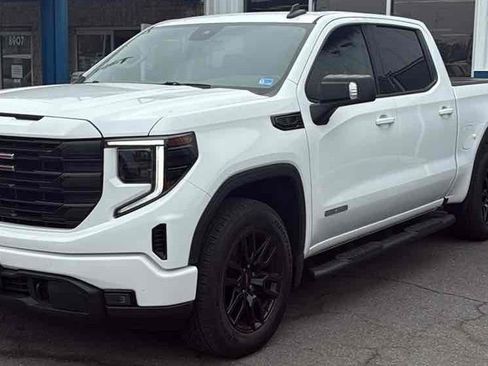 Used 2022 GMC Sierra 1500 Elevation AWD/4WD image 1