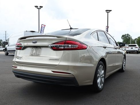 Used 2019 Ford Fusion Energi Titanium FWD image 6