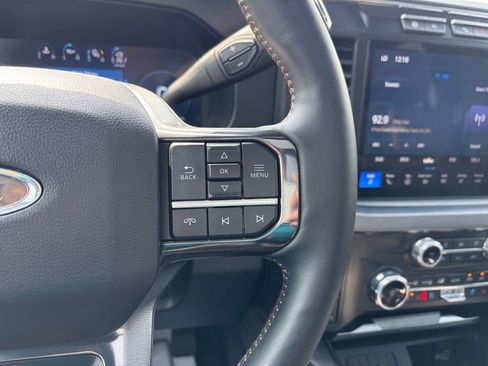 Used 2024 Ford F250 Platinum AWD/4WD image 34
