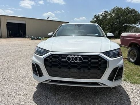 Used 2022 Audi Q5 2.0T Premium AWD/4WD image 11