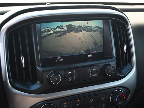 Used 2021 Chevrolet Colorado LT w/ Safety Package image 13