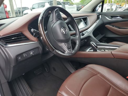 Used 2019 Buick Enclave Avenir w/ Avenir Technology Package image 11