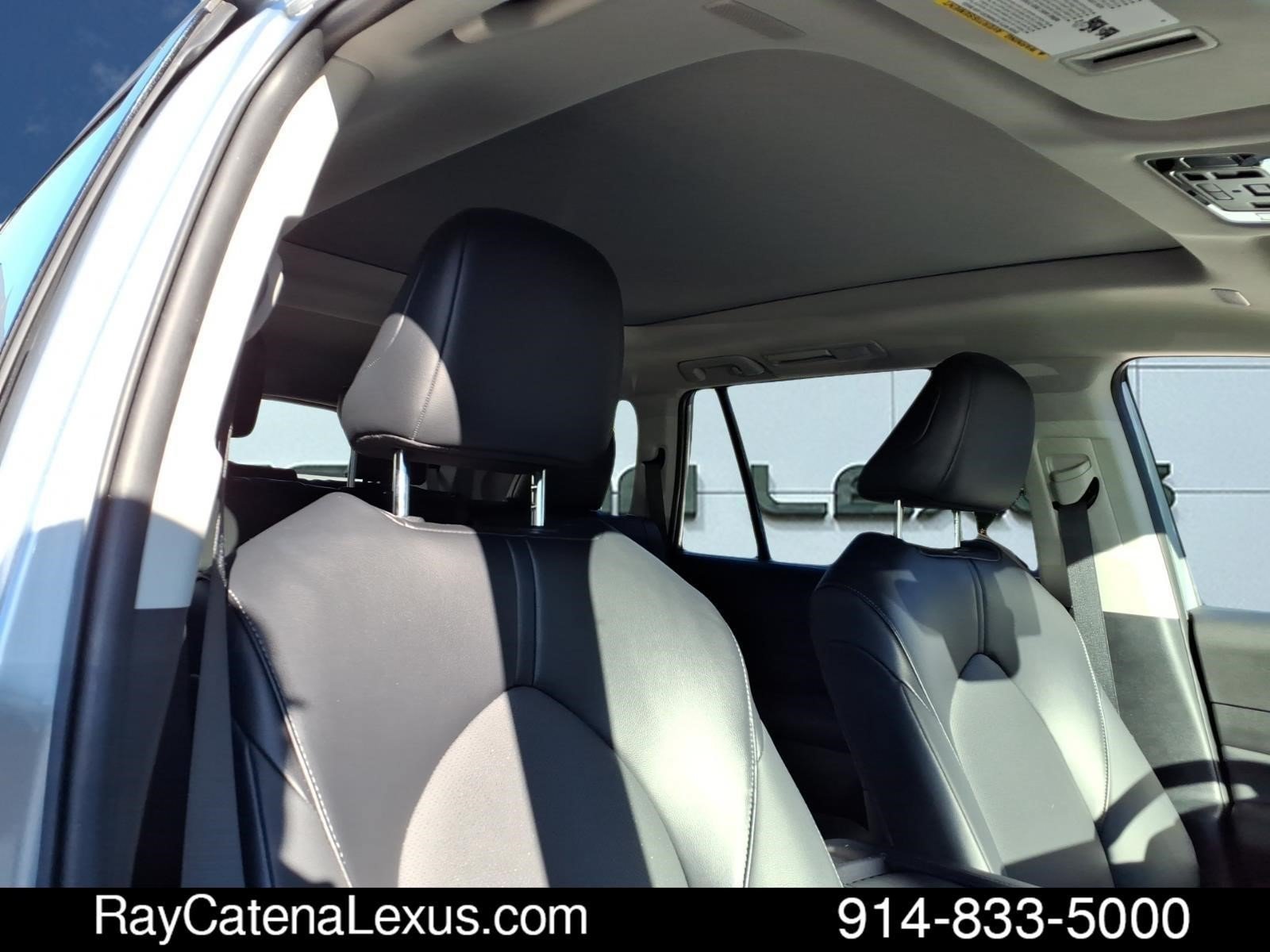 Used 2024 Toyota Grand Highlander AWD image 20