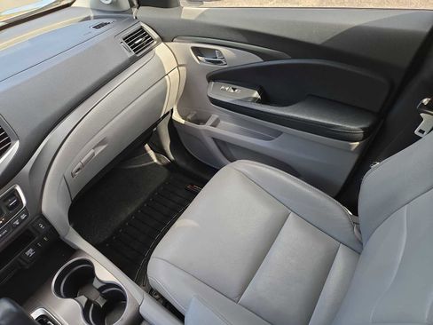 Used 2017 Honda Pilot EX-L image 16