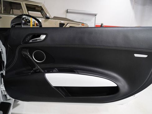 Used 2012 Audi R8 V10 image 19