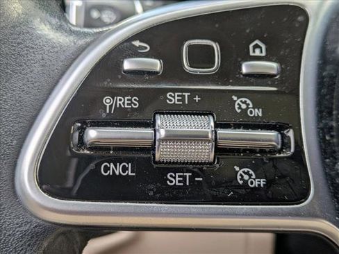 Certified 2022 Mercedes-Benz GLC 300 image 9