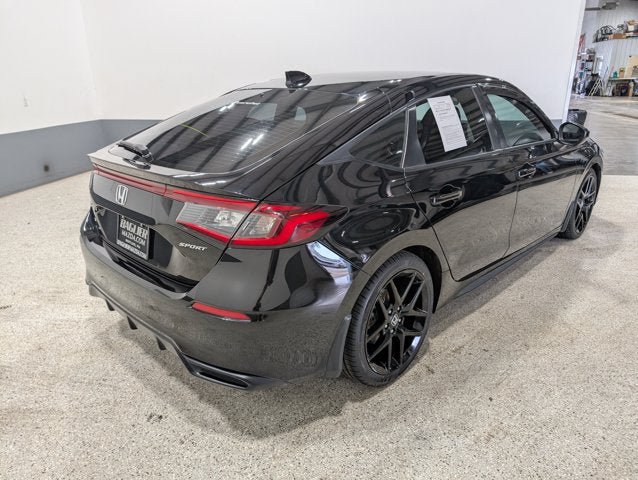 Used 2022 Honda Civic Sport image 3
