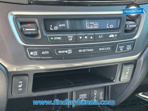 Certified 2018 Honda Pilot EX-L image 32