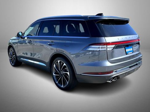 Used 2025 Lincoln Aviator Reserve w/ Equipment Group 201A AWD/4WD image 7