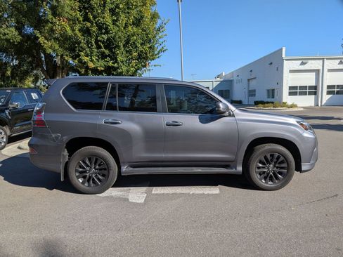 Used 2023 Lexus GX 460 Premium image 2