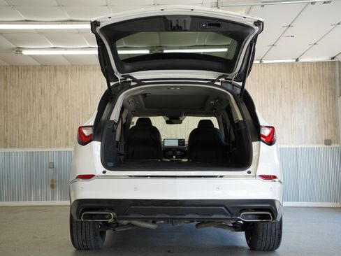 Used 2023 Acura MDX SH-AWD w/ Technology Package image 41