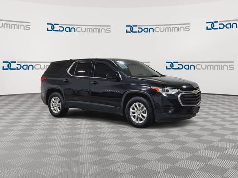 Used 2019 Chevrolet Traverse LS FWD image 3