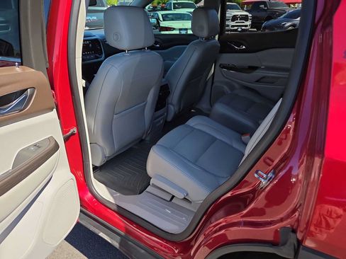 Used 2019 GMC Acadia SLT AWD/4WD image 20