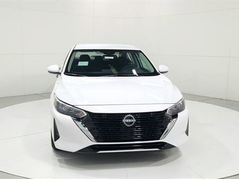 Used 2025 Nissan Sentra S FWD image 2