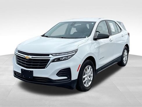 Used 2023 Chevrolet Equinox LS FWD image 4