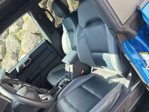 Used 2024 Ford Bronco Outer Banks AWD/4WD image 17