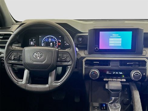 Used 2025 Toyota Tacoma SR image 18