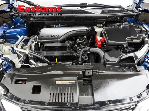 Used 2022 Nissan Rogue Sport S image 11