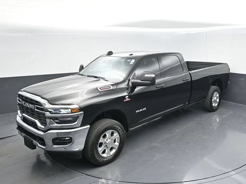 Used 2025 RAM 3500 Big Horn AWD/4WD image 38