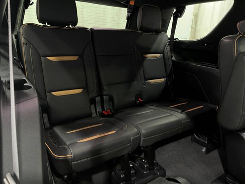 Used 2021 GMC Yukon AT4 w/ Technology Package AWD/4WD image 31