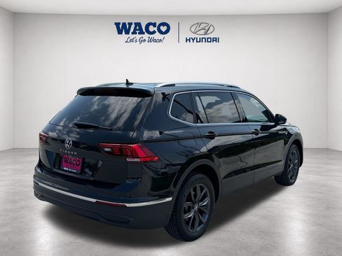 Used 2023 Volkswagen Tiguan SE FWD image 8