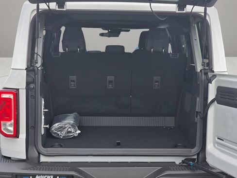 New 2026 Ford Bronco Heritage Edition AWD/4WD image 9