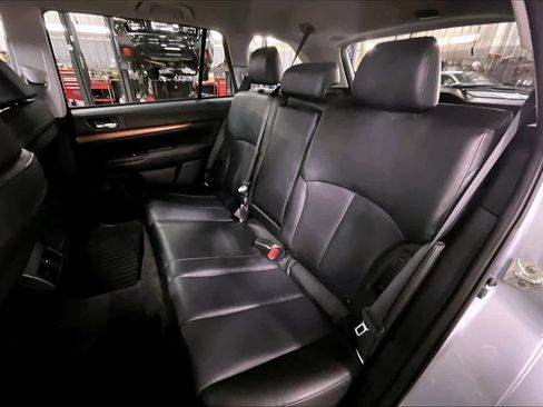 Used 2013 Subaru Outback 2.5i Limited w/ Moonroof Pkg image 20