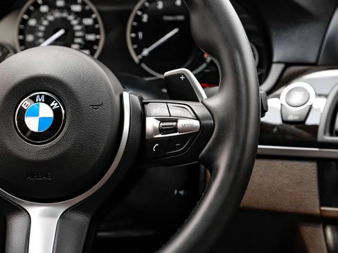 Used 2014 BMW 550i Sedan RWD image 16