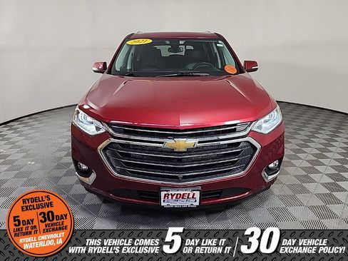 Certified 2021 Chevrolet Traverse Premier w/ LPO, Floor Liner Package image 3