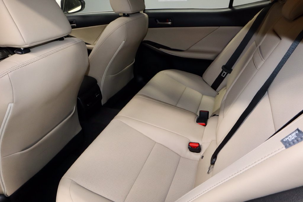 Used 2019 Lexus IS 300 w/ Premium Package RWD image 21