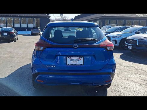 Used 2025 Nissan Kicks Play S image 7
