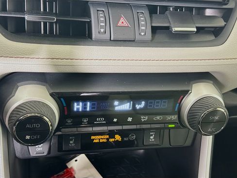 Certified 2022 Toyota RAV4 XLE Premium image 13