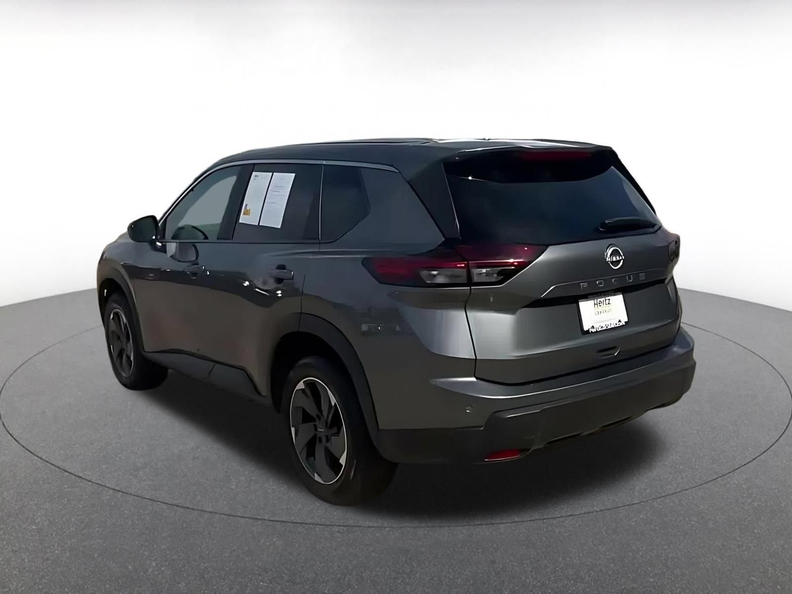 Used 2026 Nissan Rogue SV FWD image 12
