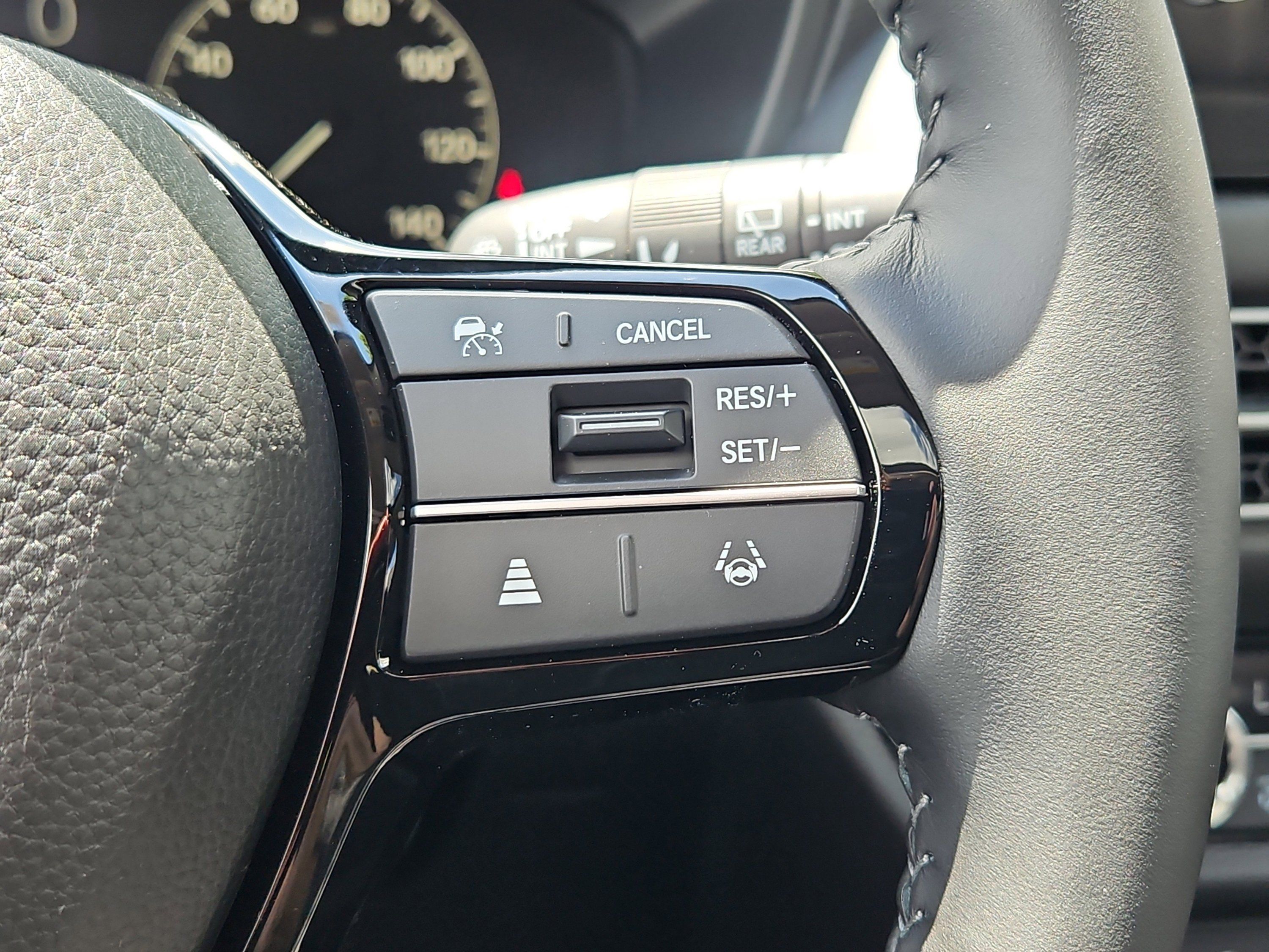 New 2027 Honda HR-V EX-L image 14