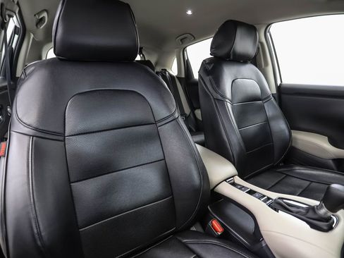 Used 2024 Honda HR-V LX image 29