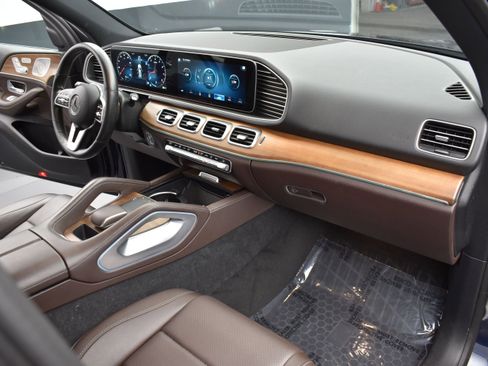 Used 2022 Mercedes-Benz GLE 350 4MATIC w/ Premium Package image 7