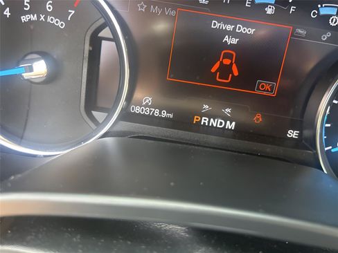 Used 2019 Ford Expedition Limited w/ Equipment Group 302A AWD/4WD image 4
