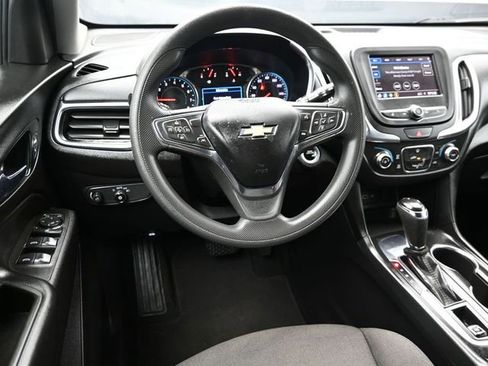 Used 2021 Chevrolet Equinox LT image 14