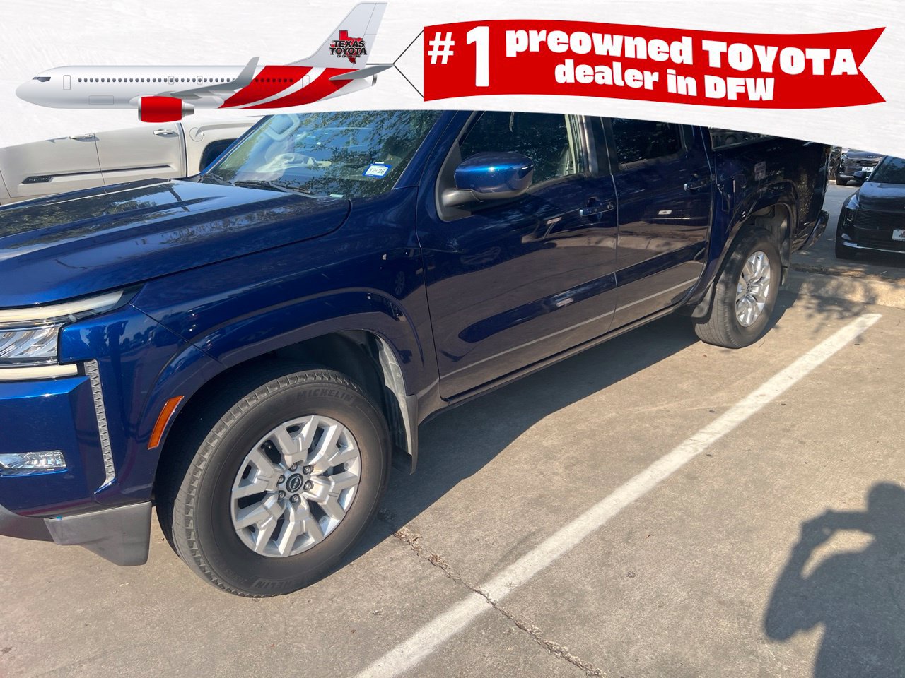 Used 2022 Nissan Frontier SV w/ SV Premium Package RWD image 1