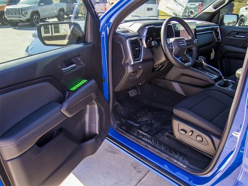 New 2026 GMC Canyon Elevation w/ Convenience Package image 24