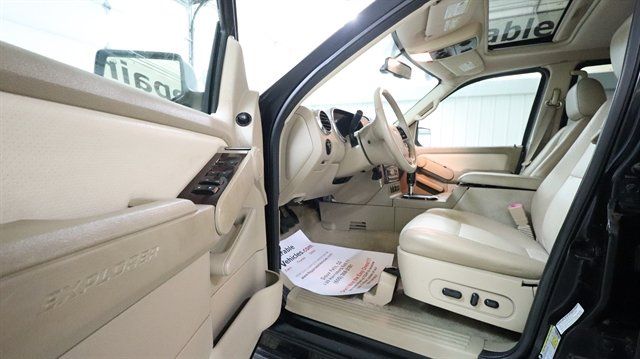 Used 2007 Ford Explorer Limited RWD image 9