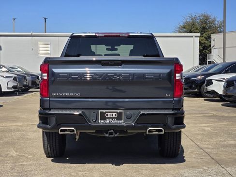 Used 2022 Chevrolet Silverado 1500 LT Trail Boss image 9