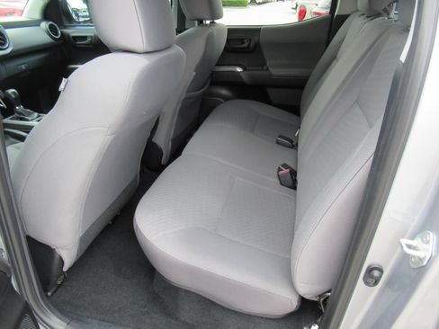 Used 2021 Toyota Tacoma SR5 RWD image 35