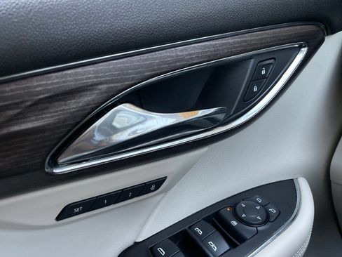 Used 2023 Buick Envision Avenir FWD image 13