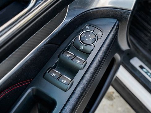 Used 2018 Ford Explorer Sport image 10