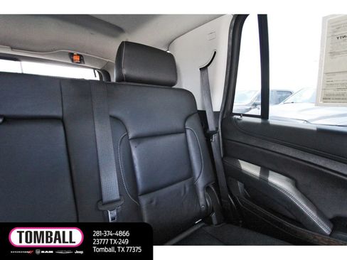 Used 2019 Chevrolet Tahoe LT w/ LT Signature Package AWD/4WD image 12